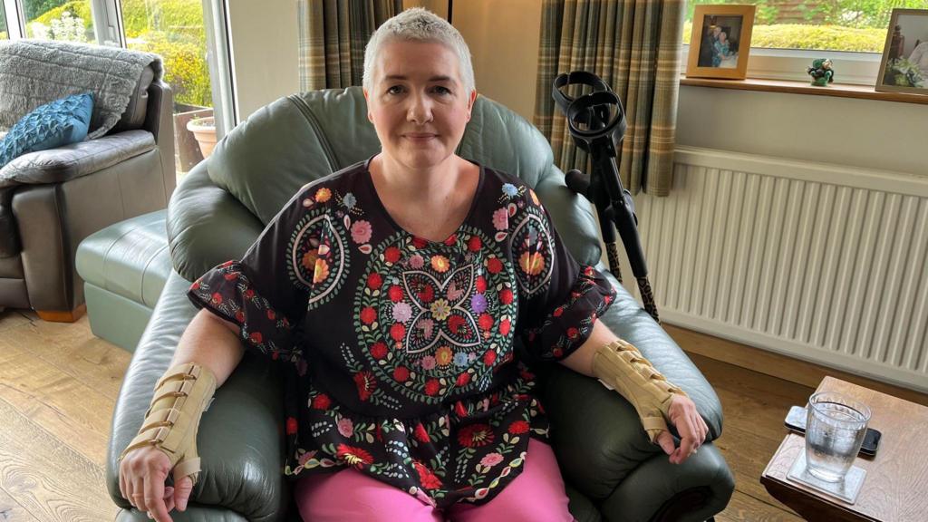 PM challenged to song battle by health campaigner