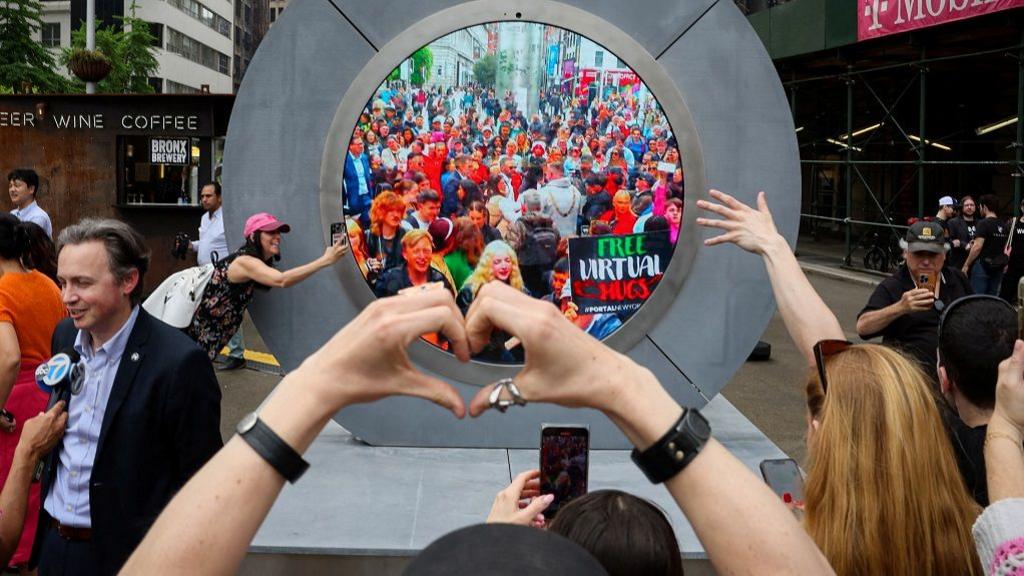 portal between dublin and new york