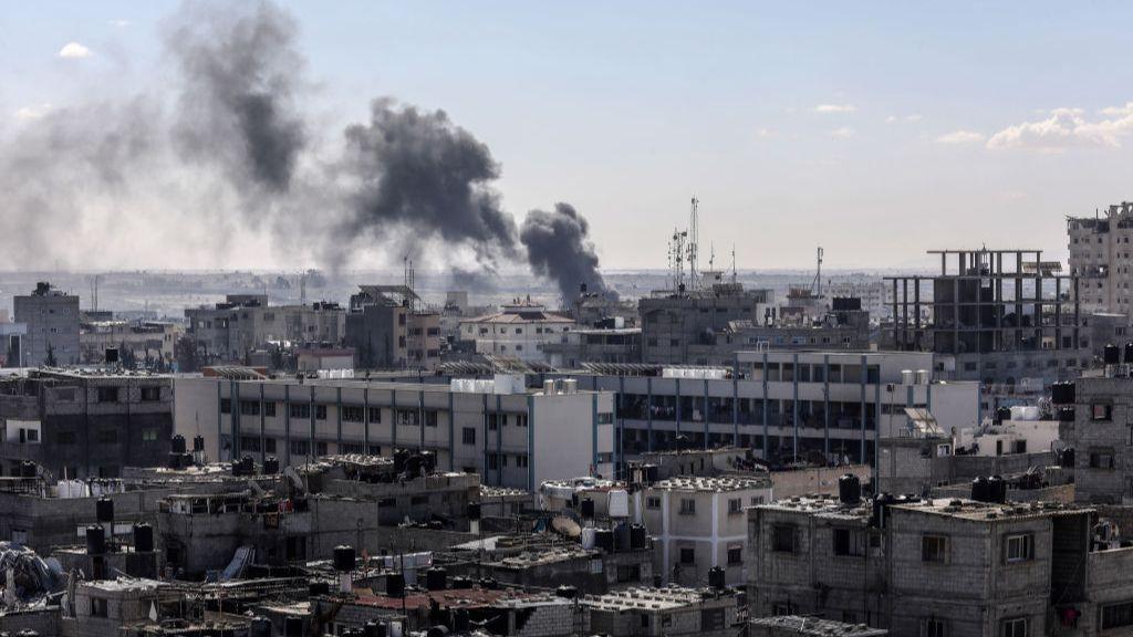Smoke rises over the residential areas following the Israeli attack in Rafah, Gaza on 31 January 2024
