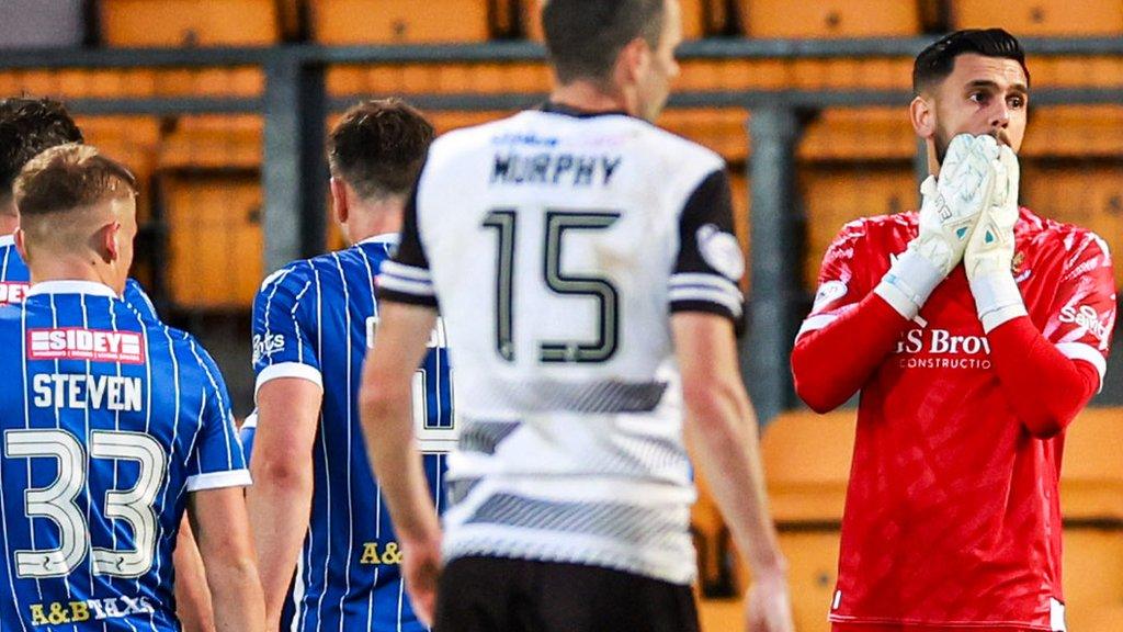 St Johnstone players look dejected against Ayr United