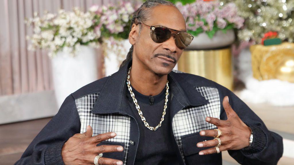 BURBANK, CALIFORNIA - November 21: Snoop Dogg appears on "The Jennifer Hudson Show" airing December 2, 2024 in Burbank, California. (Photo by Chris Haston/WBTV via Getty Images). Check your local listings for times