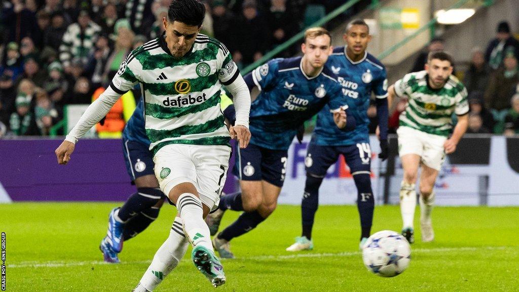 Luis Palma scored from the penalty spot to give Celtic a half-time lead