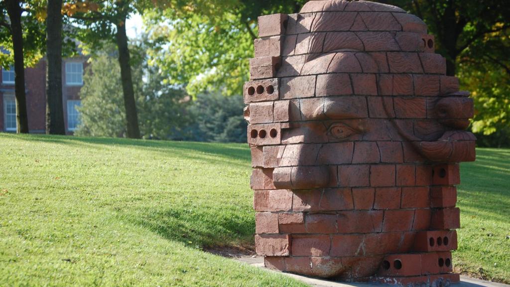 Josiah Wedgwood Brick head statue