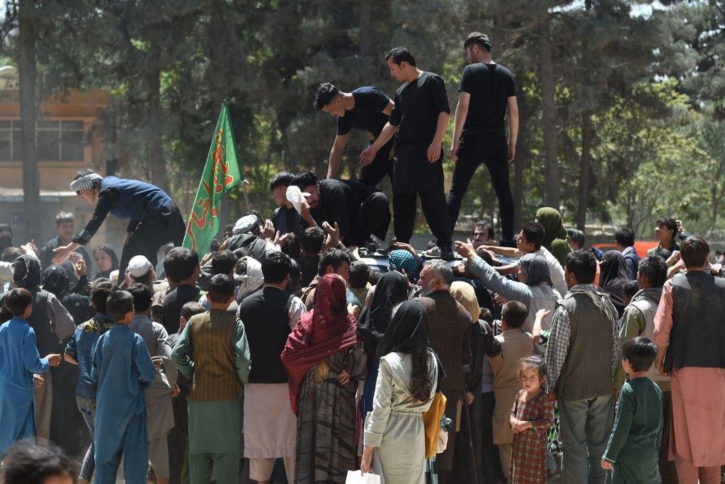 Food being handed out in Kabul at Shahr-e-Naw Park in Kabul earlier in August