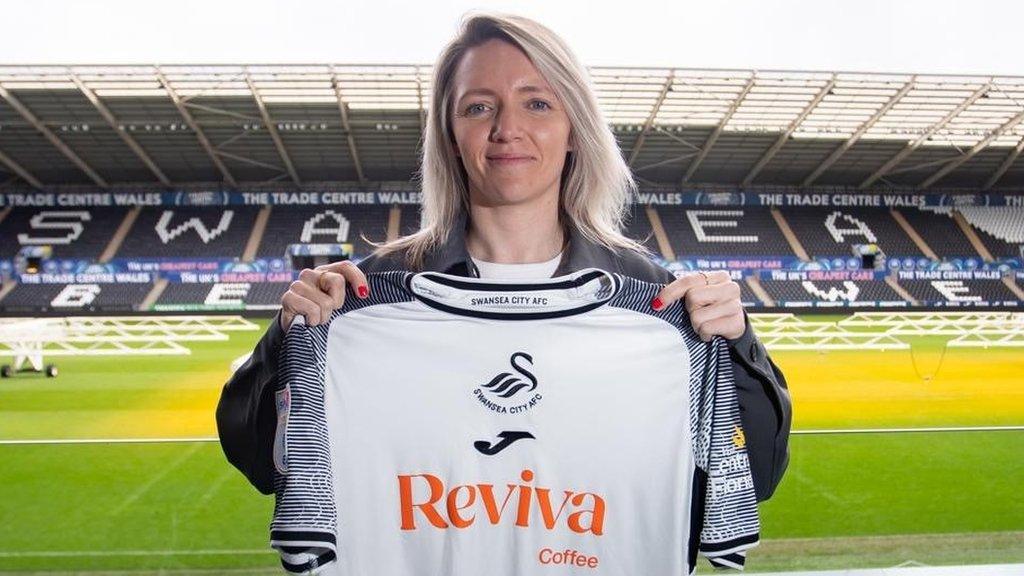 Alice Weekes at the Swansea.com Stadium