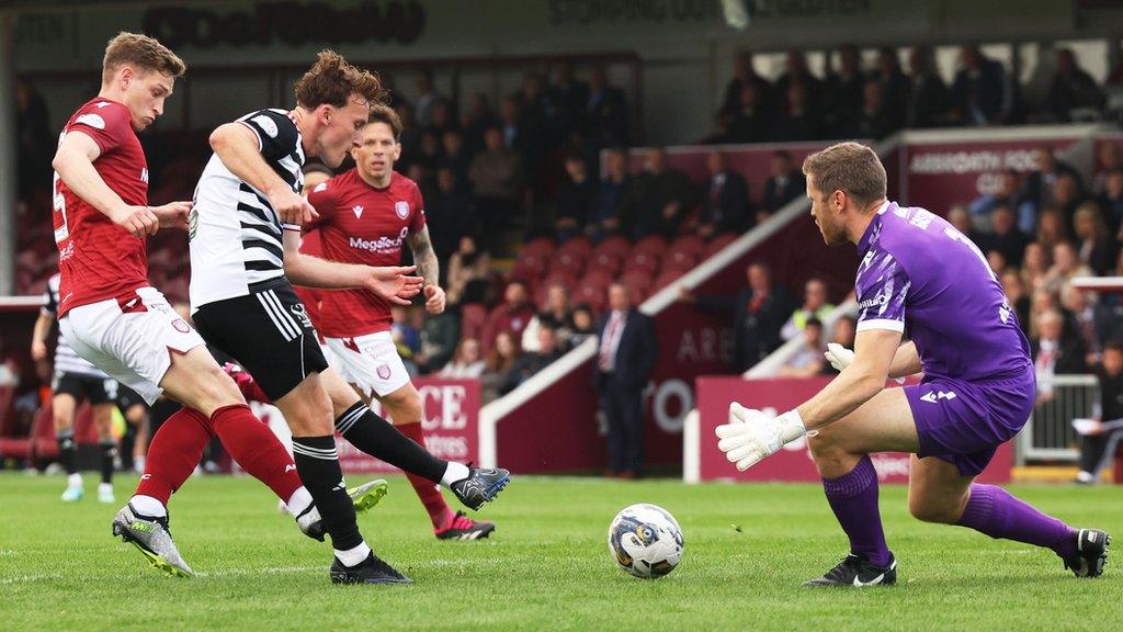 Ruari Paton scores for Queen's Park