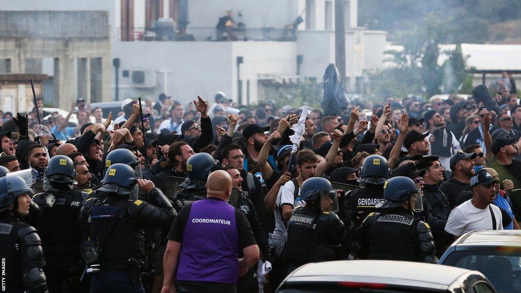 Supporters clash with French gendarmes before Ajaccio's game with Marseille