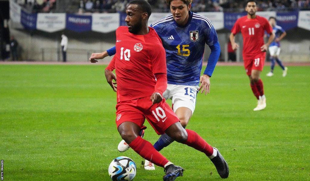 Junior Hoilett (left) in Canada colours