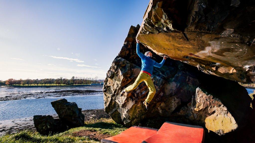 Dave Macleod climbing