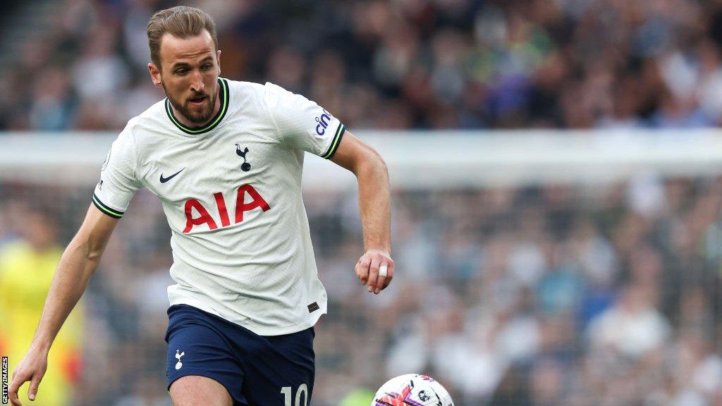 Harry Kane playing for Tottenham