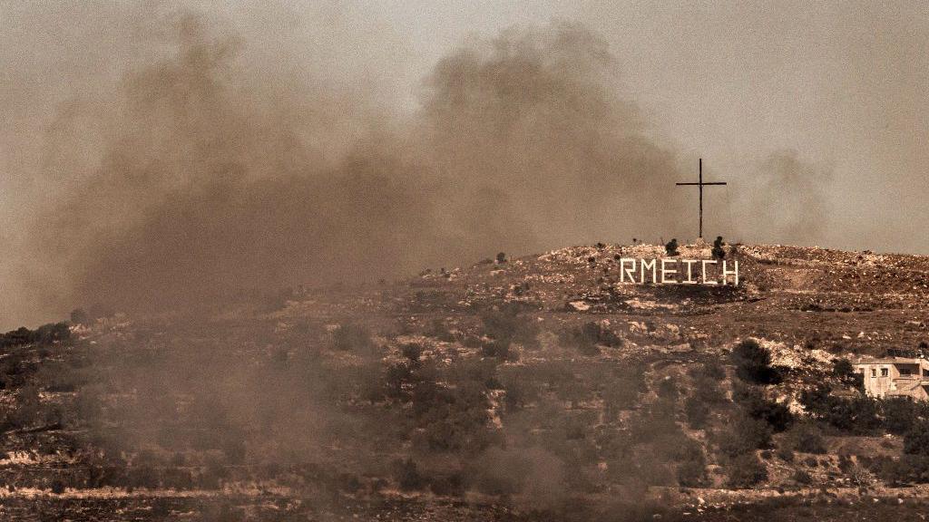 Smoke rises following Israeli bombardment of hills near Rmeish, in southern Lebanon (22 October 2024)