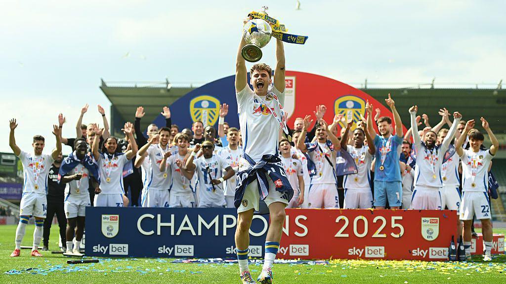 Harry Gray of Leeds United celebrates