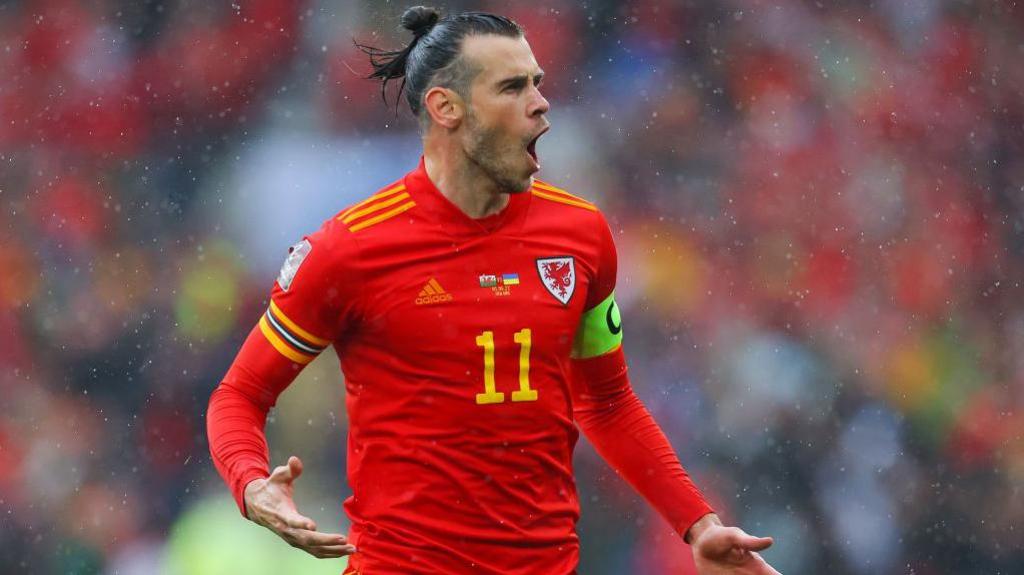 Gareth Bale yn sgorio yn erbyn Wcrain yn rownd derfynol gemau ail-gyfle Cwpan y Byd 2022