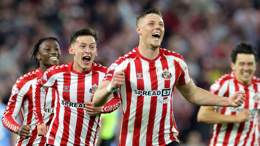 Sunderland players celebrate