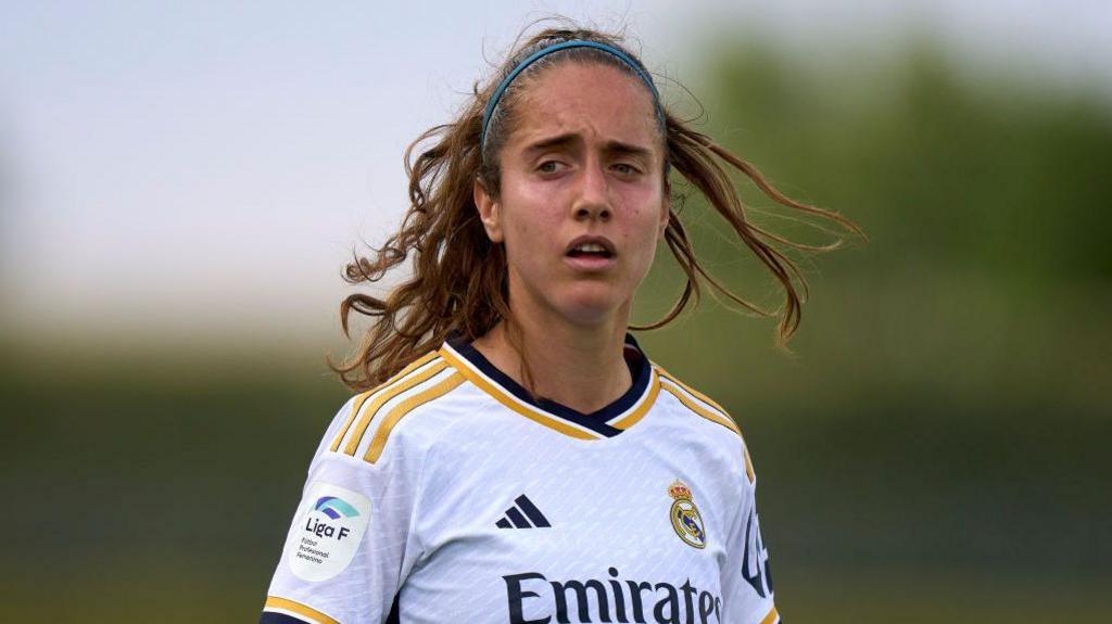 Maite Oroz playing for Real Madrid