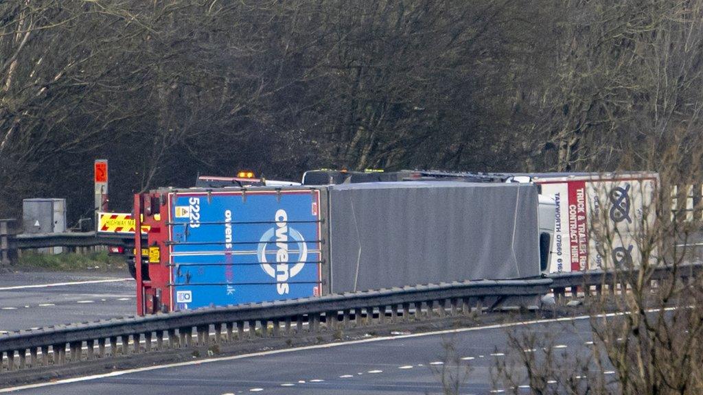 Lorries on M4