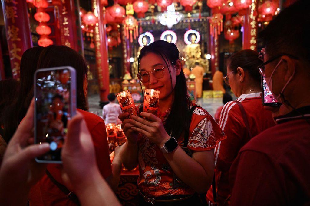 In pictures: Welcoming the Lunar New Year - BBC News