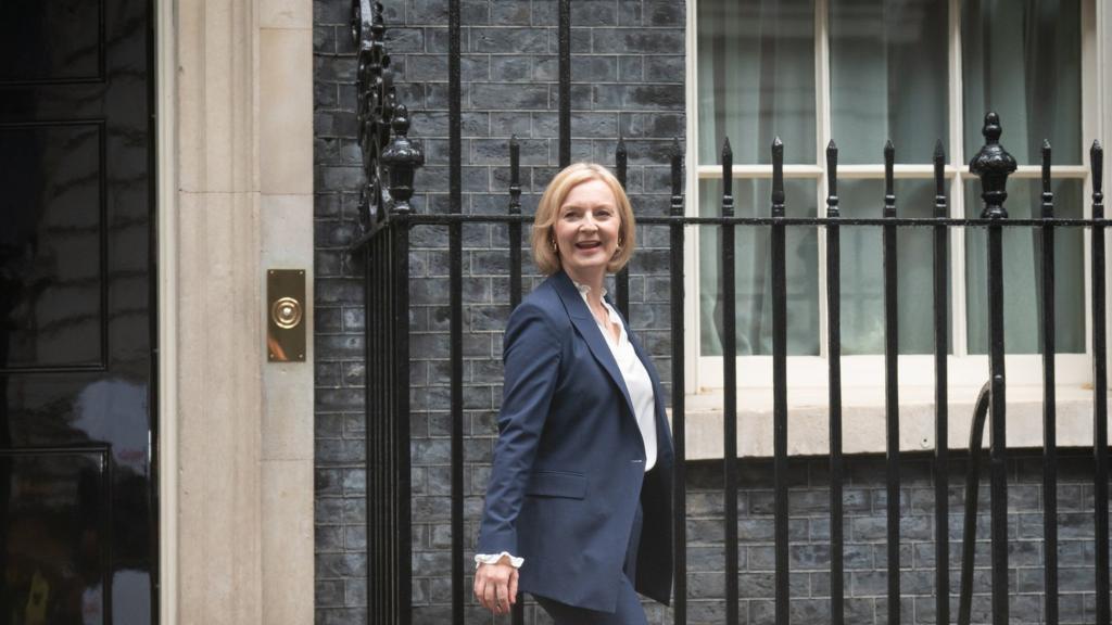 Liz Truss outside No 10