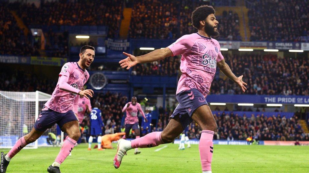 Everton celebrate