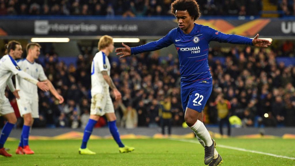 Willian celebrates