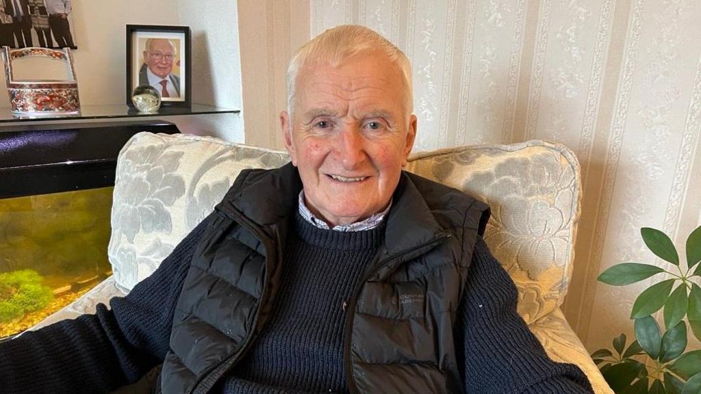 Dòmhnall Iain MacIllFhinnein