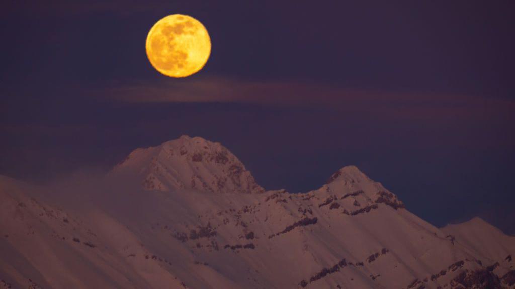 Snow Moon in Italy in 2023.