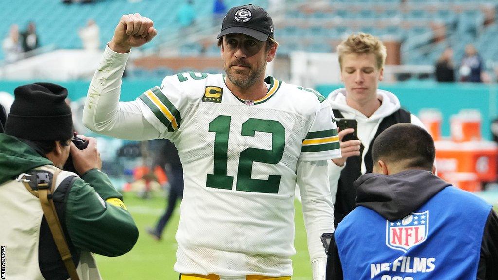 Aaron Rodgers celebrates victory