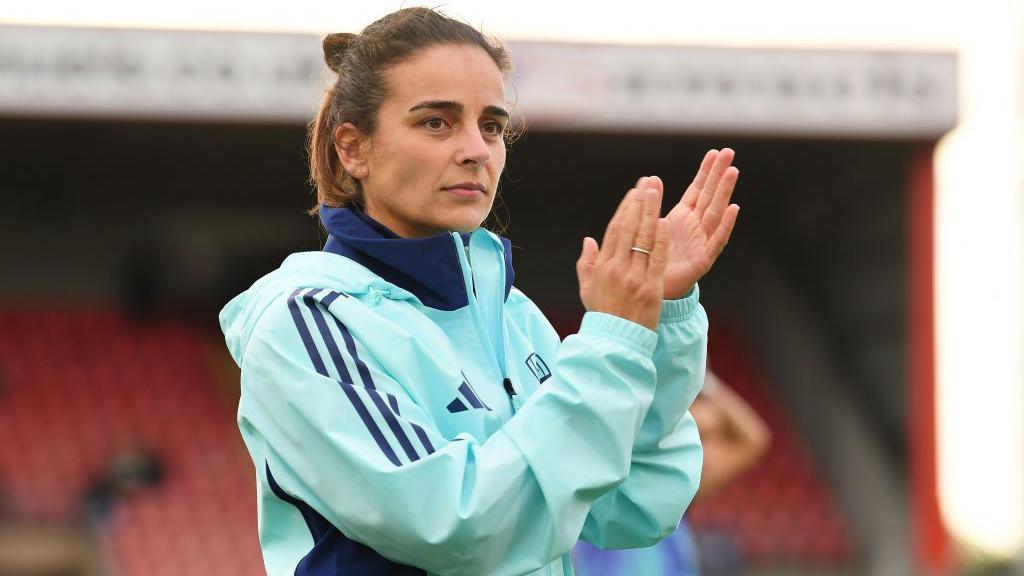 Renee Slegers as interim manager with Arsenal