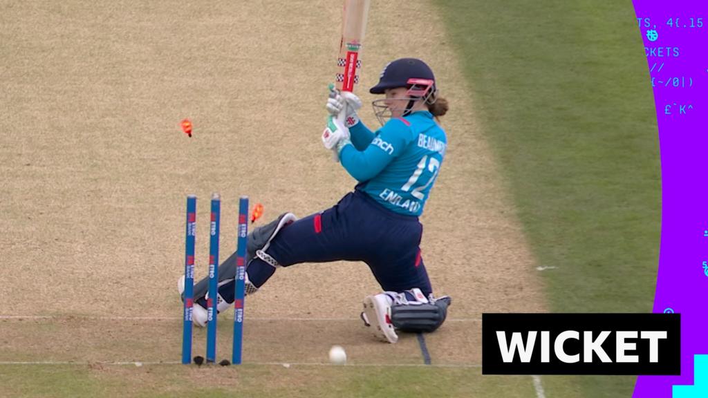 'Fatima hits the bullseye' - Beaumont's poor ramp sees first England dismissal