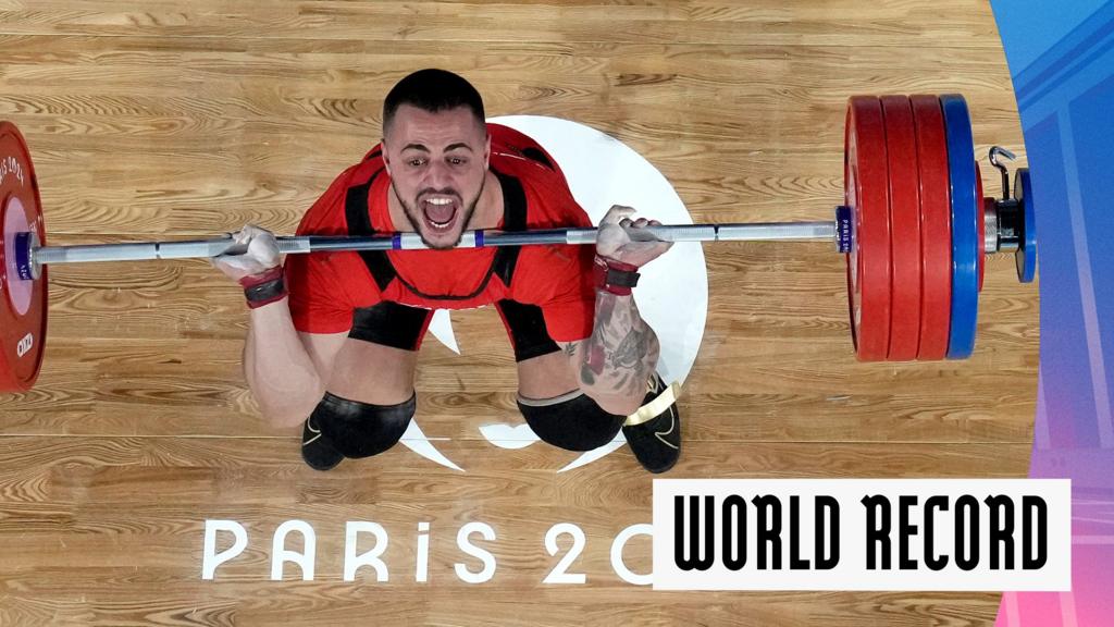 Bulgaria's Nasar breaks world record in men's 89kg weightlifting