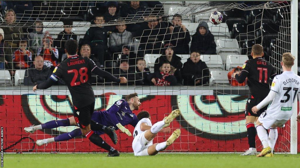 Josh Laurent scores