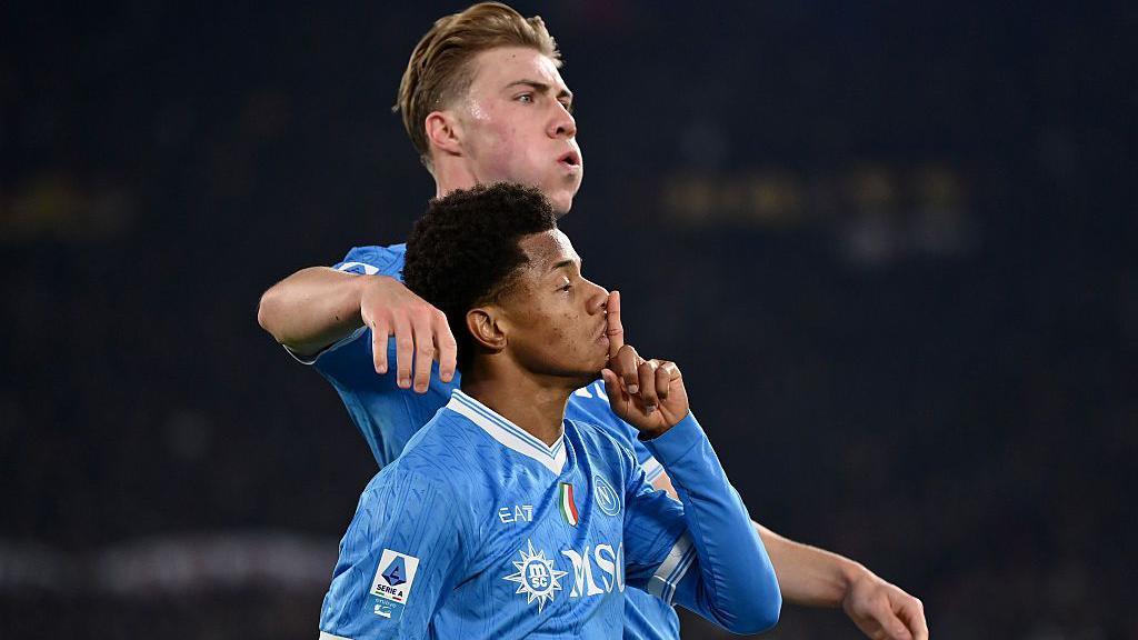 David Neres and Rasmus Hojlund