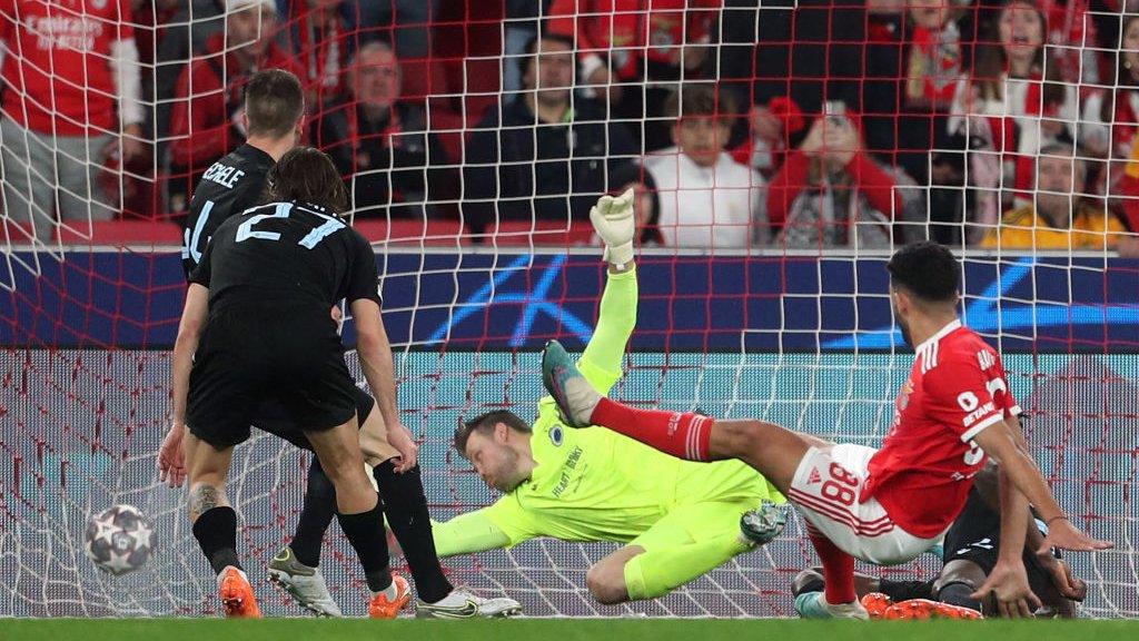 Benfica score against Club Bruges