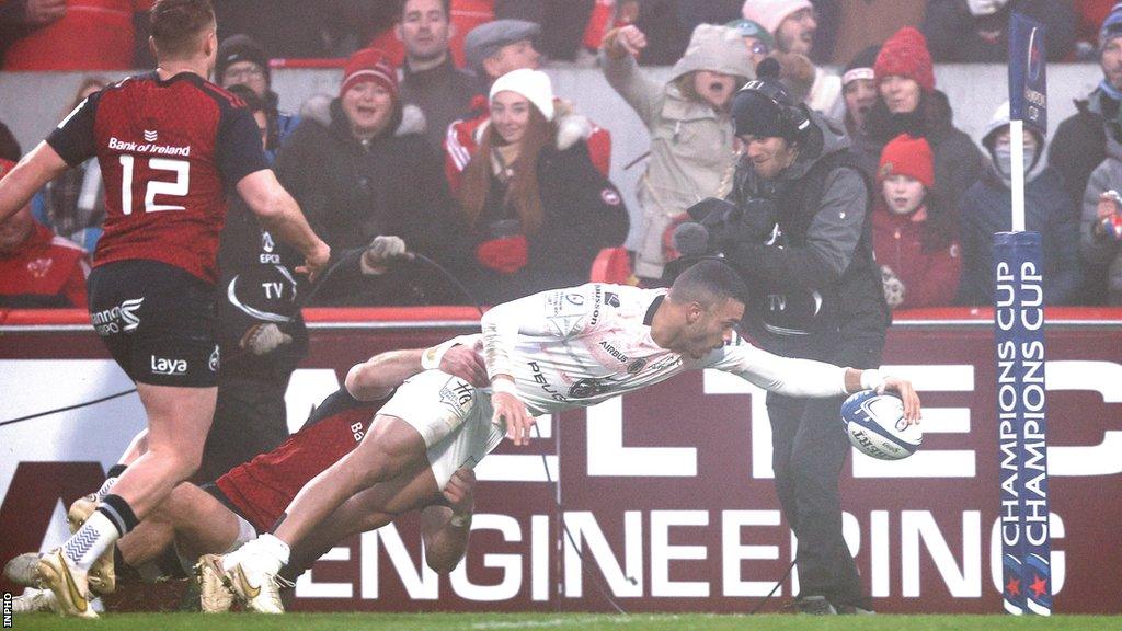 Matthis Lebel scores Toulouse's first try at Thomond Park on Sunday