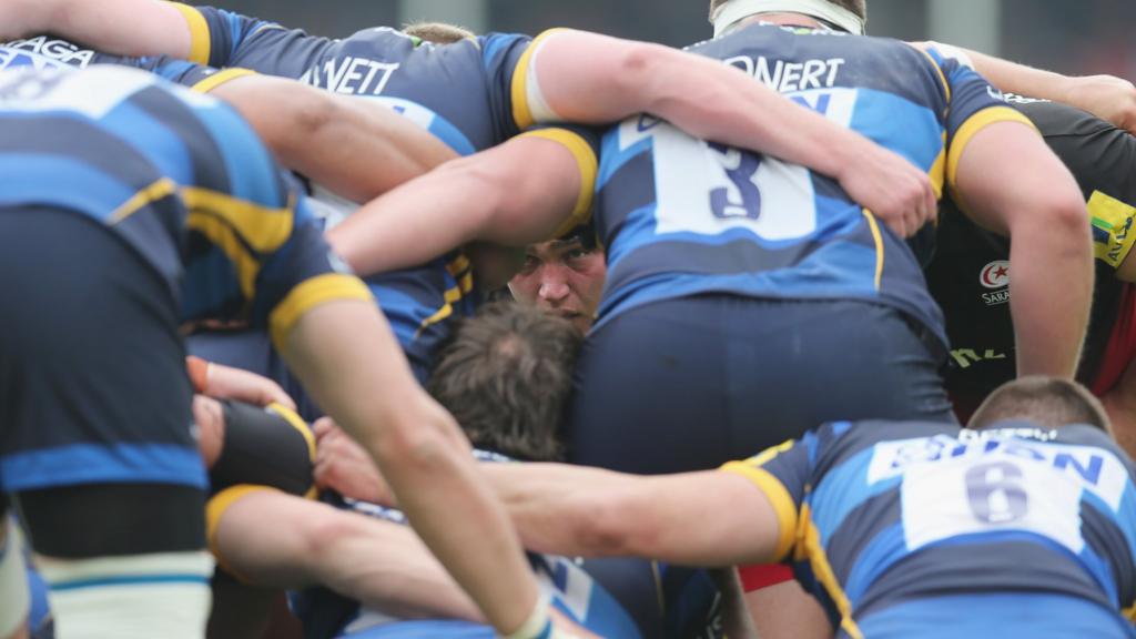 Worcester Warriors scrum