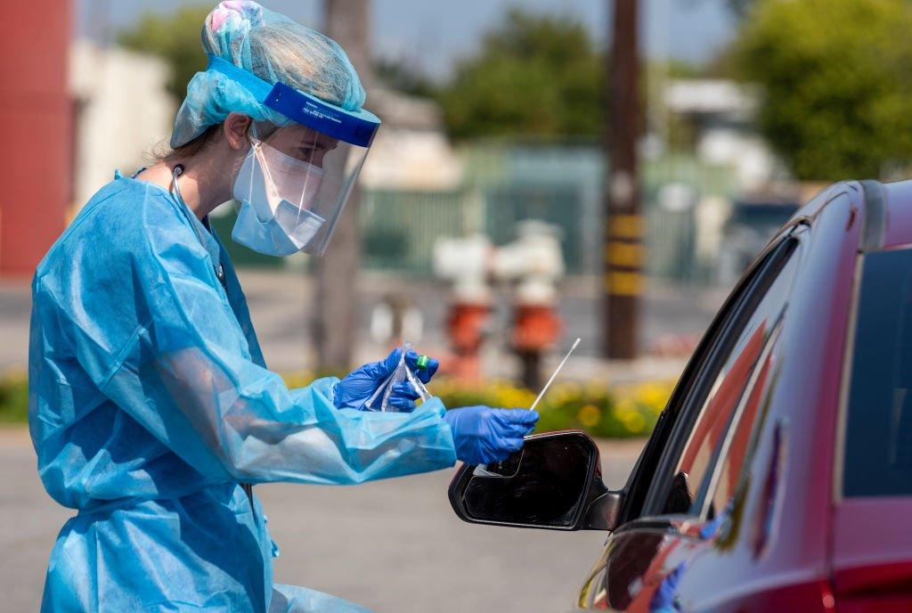 Drive-through testing centre in California