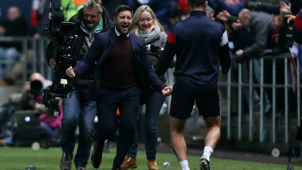 Lee Johnson celebrates