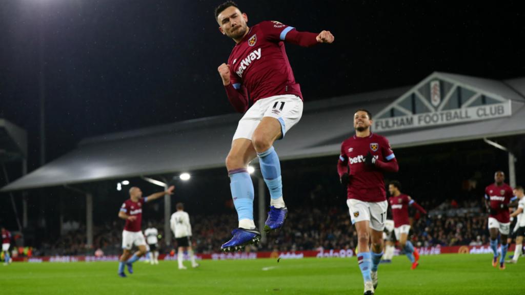 Snodgrass celebrates