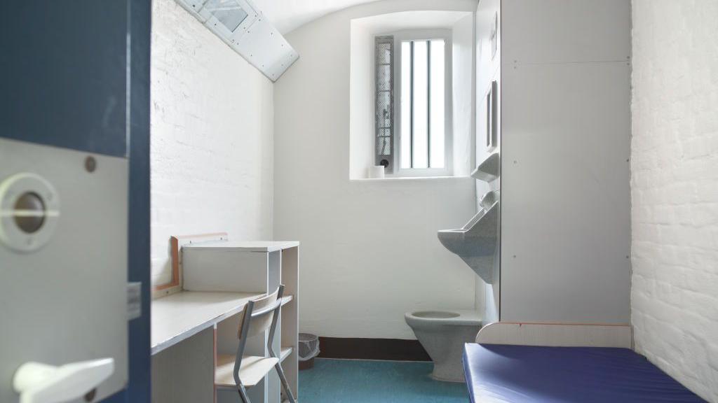 A single cell in E wing, photographed in 2017