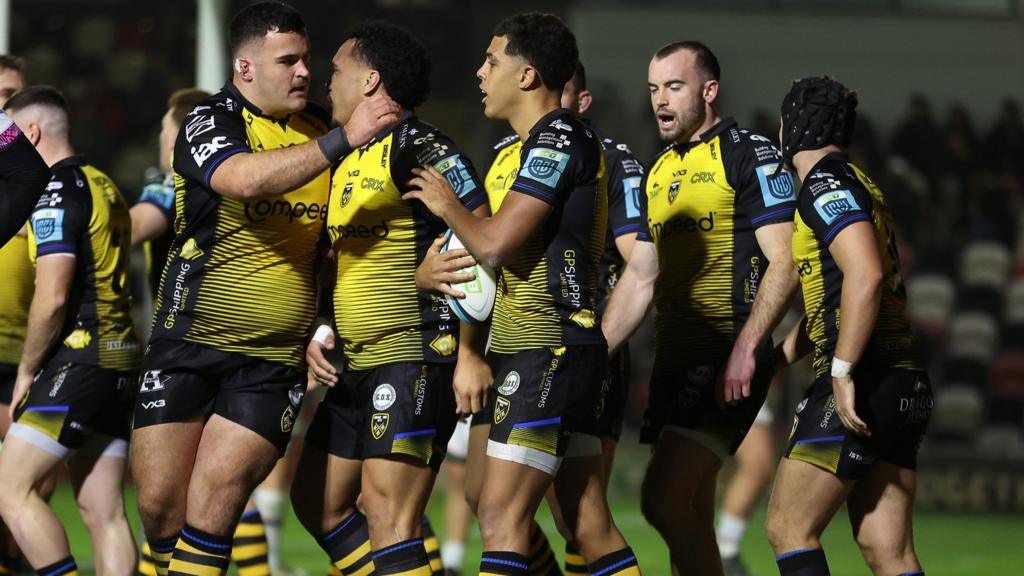 Dragons celebrate a Rio Dyer try