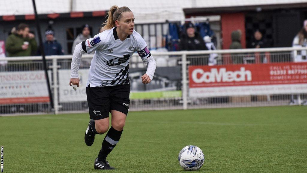 Hannah Ward in action for Derby County