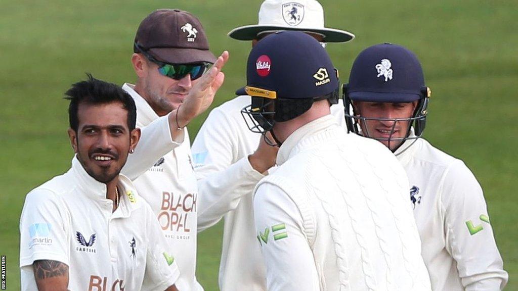 Kent's spinners took all eight wickets in the Lancashire second innings