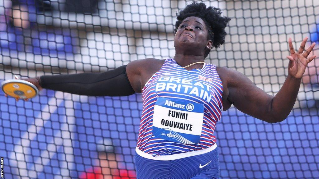 Funmi Oduwaiye throws the discus