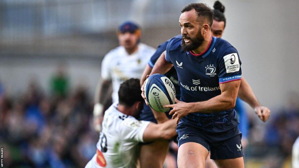 Jamison Gibson-Park in action against La Rochelle