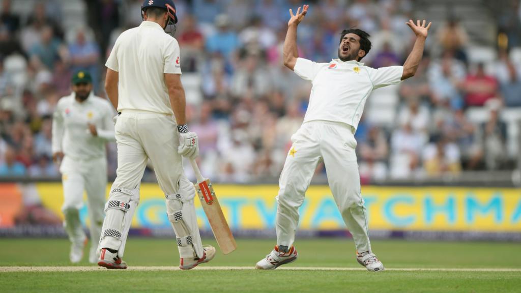 Hasan celebrates dismissing Alastair Cook