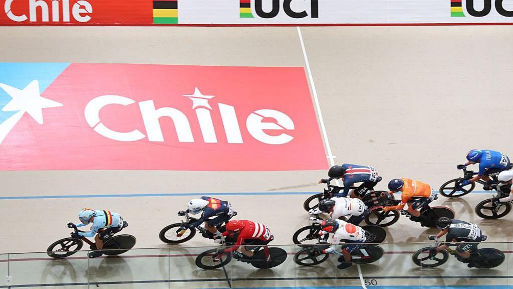 Cyclists compete