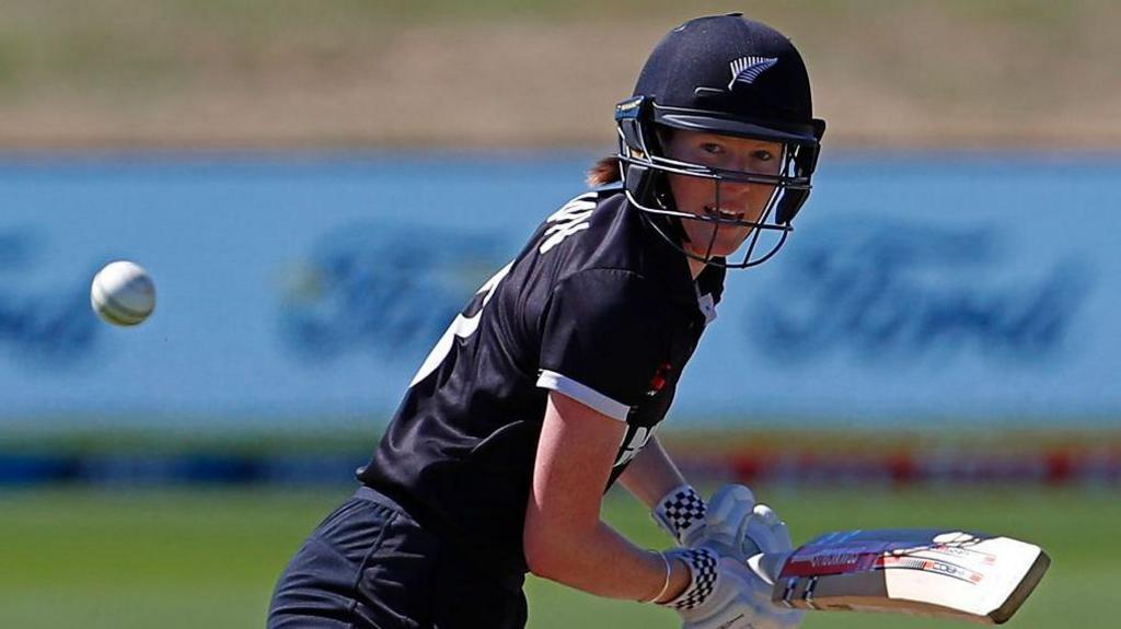 New Zealand batter Lauren Down