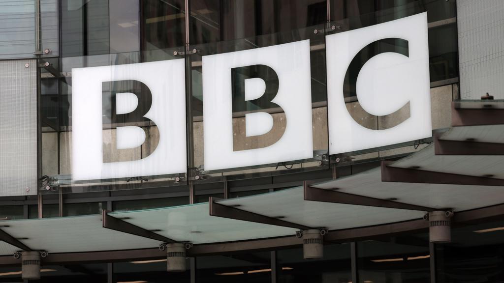BBC İkiz Krizle Karşı Karşıya: Özürler Dilendi, Ancak Reformlar Yeterli Olacak mı?