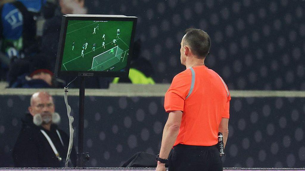 VAR