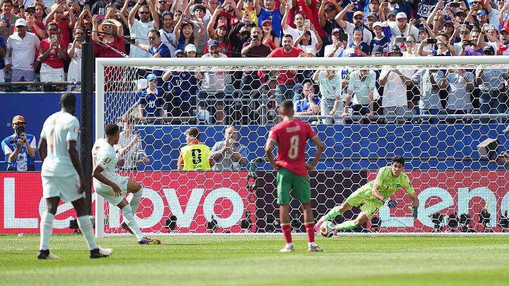 Kylian Mbappe has his penalty saved by Yassine Bounou